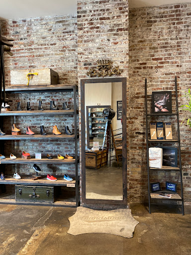 Shoe Store «DNA Footwear Williamsburg», reviews and photos, 133 N 7th St, Brooklyn, NY 11249, USA