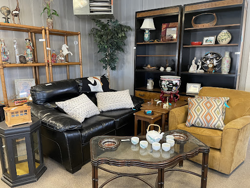 Consignment Shop «Refabulous Furnishings», reviews and photos, 2231 Vestal Pkwy W, Vestal, NY 13850, USA