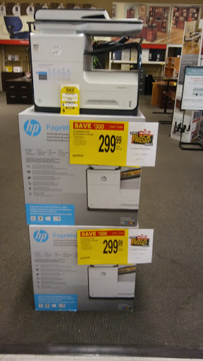 Office Supply Store «Office Depot», reviews and photos, 12900 Foothill Blvd, Sylmar, CA 91342, USA