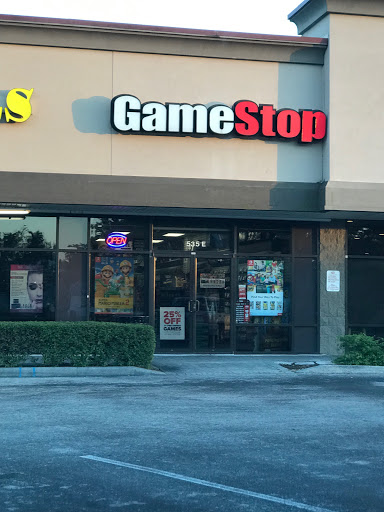 GameStop, 535 Pine Island Rd e, North Fort Myers, FL 33903, USA, 