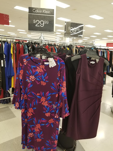 Department Store «T.J. Maxx and HomeGoods», reviews and photos, 7349 Lemont Rd, Downers Grove, IL 60516, USA