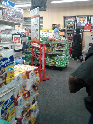 Dollar Store «FAMILY DOLLAR», reviews and photos, 976 Bergen St, Newark, NJ 07112, USA