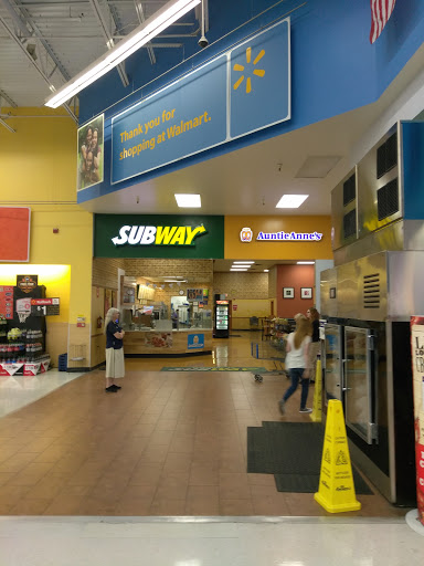 Department Store «Walmart Supercenter», reviews and photos, 3911 Bienville Blvd, Ocean Springs, MS 39564, USA