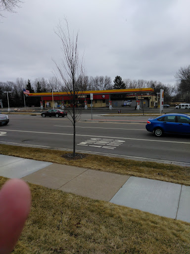 Gas Station «Brausen Automotive - Arden Hills», reviews and photos, 1310 County Rd E, Arden Hills, MN 55112, USA