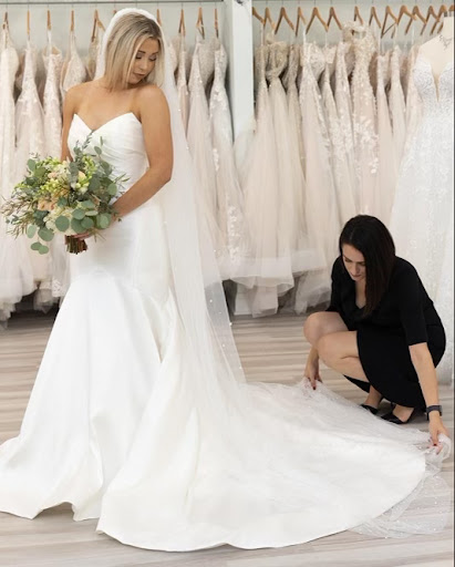 Bridal Shop «Le Bella Donna Bridal & Formal Shop», reviews and photos, 319 York Rd, Jenkintown, PA 19046, USA