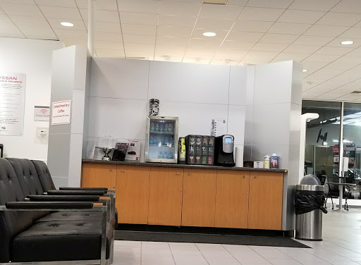 Car Dealer «Nissan of St. Charles», reviews and photos, 2535 E Main St, St Charles, IL 60174, USA