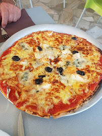 Plats et boissons du Pizzeria Les Tilleuls à Marseille - n°1