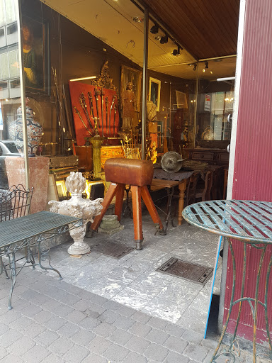 Antique shops in Brussels