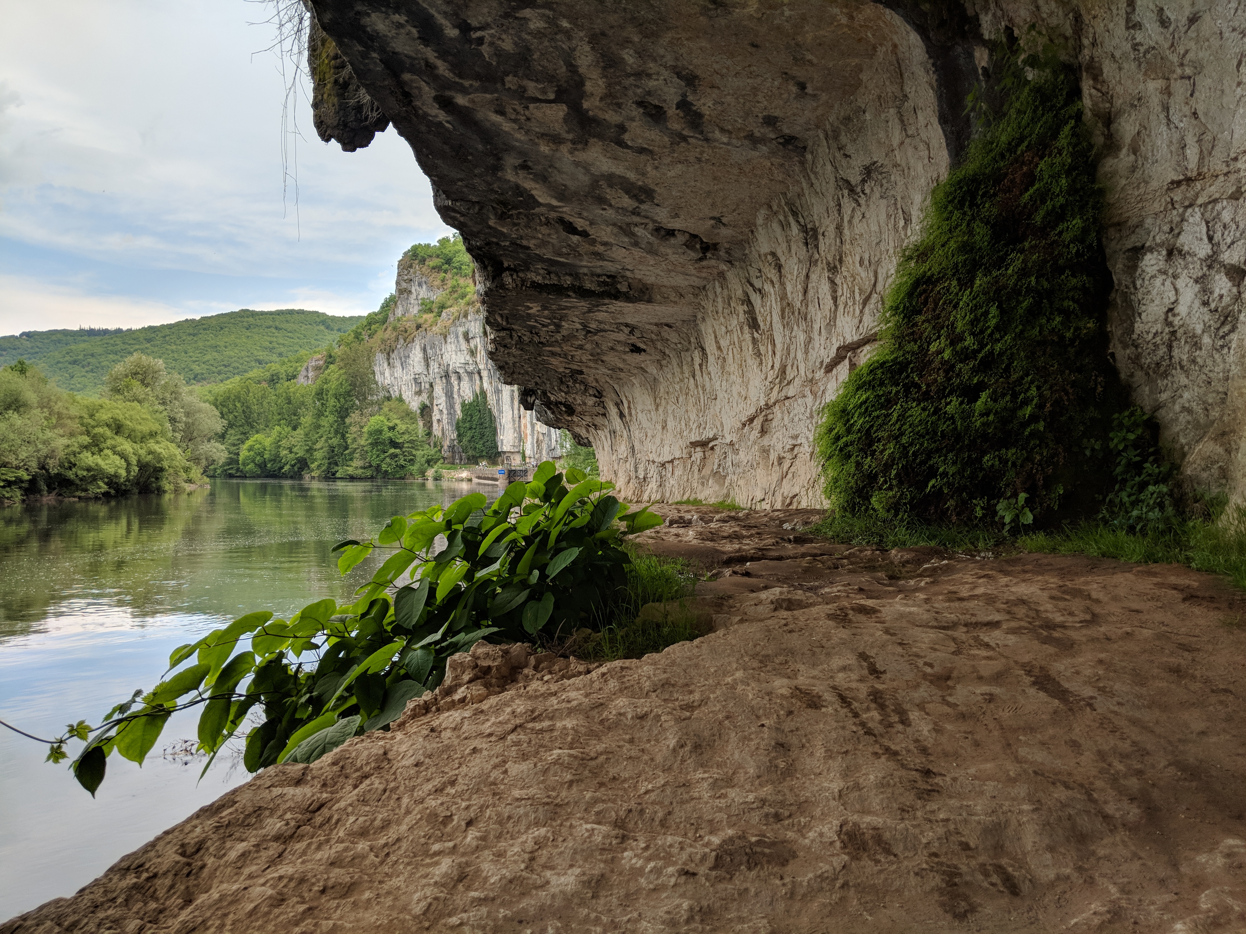 Photo n° 1 de l'avis de PHOTO.E fait le 11/05/2018 à 20:33