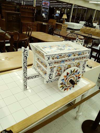 Thrift Store «TC Resale & Donation Thrift Store», reviews and photos, 5050 SE 82nd Ave, Portland, OR 97266, USA