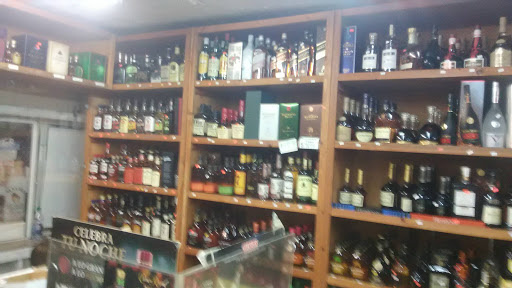 Liquor Store «Camelback Liquors», reviews and photos, 2002 W Camelback Rd, Phoenix, AZ 85015, USA