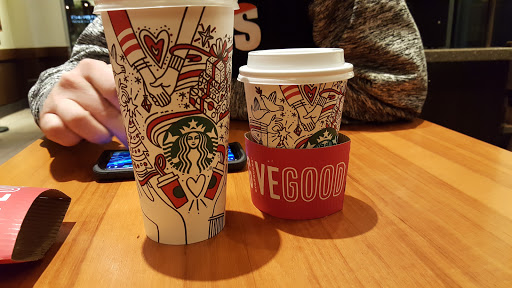 Coffee Shop «Starbucks», reviews and photos, 2751 N Mayfair Rd A, Wauwatosa, WI 53222, USA