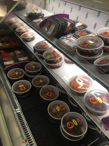 Grocery Store «Stop & Shop», reviews and photos, 240 E Sandford Blvd, Mt Vernon, NY 10550, USA