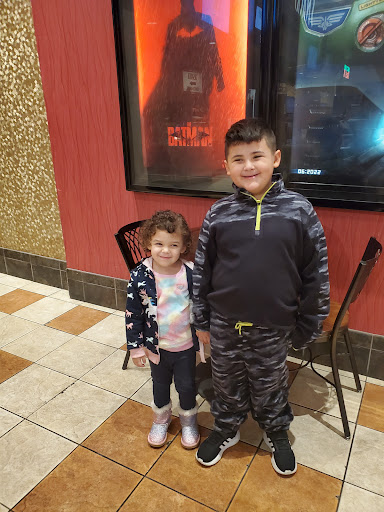 Movie Theater «Cinemark Robinson Township & XD», reviews and photos, 2100 Settlers Ridge Center Dr, Pittsburgh, PA 15205, USA