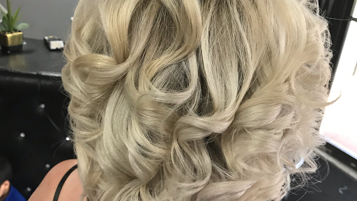 Beauty Salon «Zuni Hair Dominican Salon», reviews and photos, 358 N 4th St, Reading, PA 19601, USA