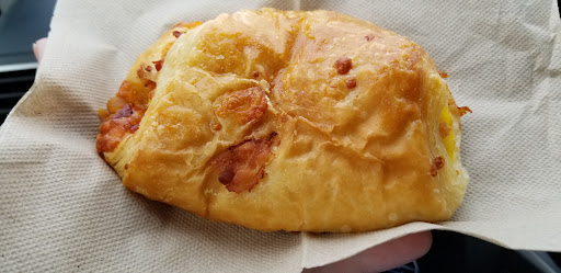 Bakery «Hole In One Bakery and Coffee Shop», reviews and photos, 4295 US-6, Eastham, MA 02642, USA