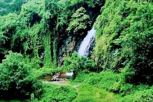 Karakkundu Water Falls കാരക്കുണ്ട് വെള്ളച്ചാട്ടം image