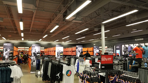 Sporting Goods Store «Nike Factory Store», reviews and photos, 6800 N 95th Ave #590, Glendale, AZ 85301, USA