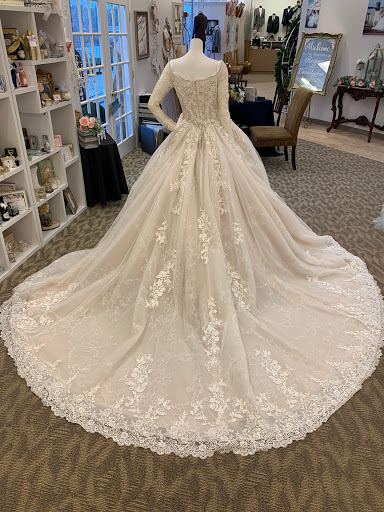 Bridal Shop «Paradise Bridals & Tuxedos», reviews and photos, 44 W Main St, Patchogue, NY 11772, USA