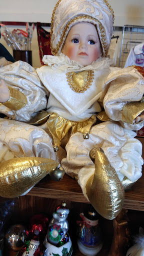 Thrift Store «Goodwill Store & Donation Center», reviews and photos, 28901 S Western Ave, Rancho Palos Verdes, CA 90275, USA