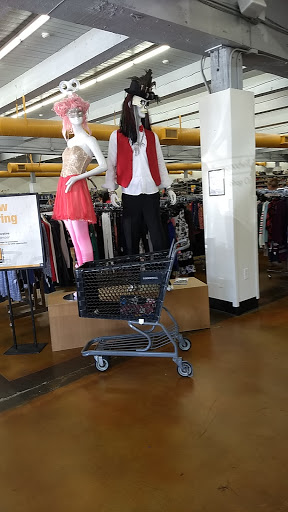 Thrift Store «Goodwill Store», reviews and photos, 23740 El Toro Rd e, Lake Forest, CA 92630, USA