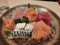 Plats et boissons du Restaurant de sushis Akita à Paris - n°1