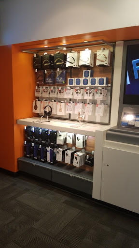 Cell Phone Store «AT&T», reviews and photos, 3243 Berlin Turnpike, Newington, CT 06111, USA