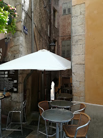 Atmosphère du Restaurant Le Croissant Rose à Grasse - n°2
