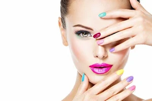 Devina Nails Spa (10% OFF New Customers) image