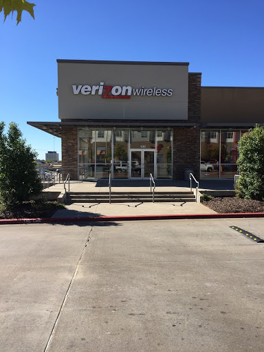 Cell Phone Store «Verizon», reviews and photos, 410 S University Ave Ste 130, Little Rock, AR 72205, USA