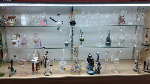 Tobacco Shop «Tobacco &more smoke & vape shop», reviews and photos, 11924 Seminole Blvd, Largo, FL 33778, USA