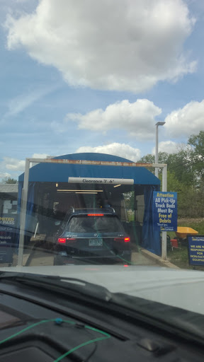 Golden Nozzle Car Wash en Concord