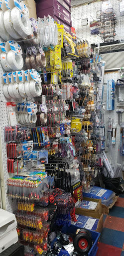 Hardware Store «Florama Hardware», reviews and photos, 98 Graham Ave, Brooklyn, NY 11206, USA
