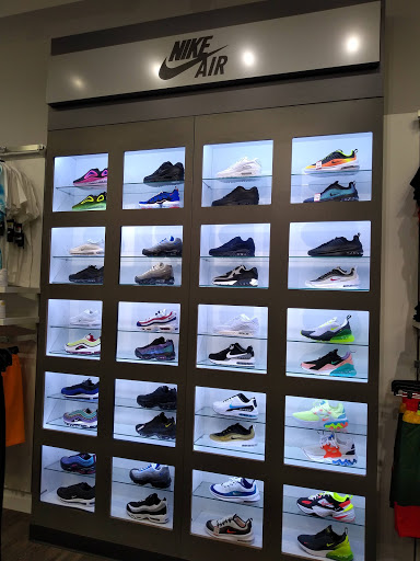 Shopping Mall «Briarwood Mall», reviews and photos, 100 Briarwood Cir, Ann Arbor, MI 48108, USA