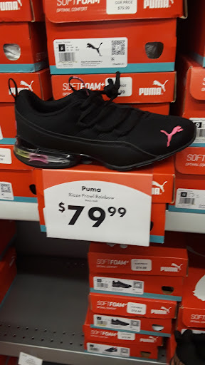 Shoe Store «Shoe Carnival», reviews and photos, 321 NW Loop 410, San Antonio, TX 78216, USA