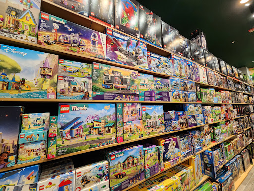 The Discovery Hut (Market Mall)