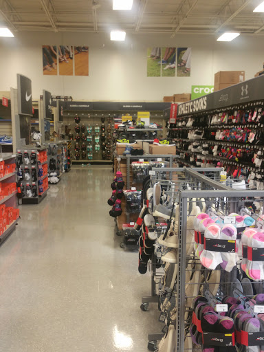 Sporting Goods Store «Academy Sports + Outdoors», reviews and photos, 3201 Lawrence Rd, Wichita Falls, TX 76308, USA