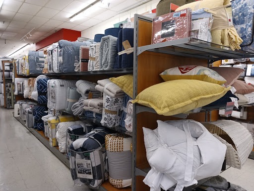 Department Store «T.J. Maxx», reviews and photos, 951 W Pleasant Valley Rd, Parma, OH 44134, USA