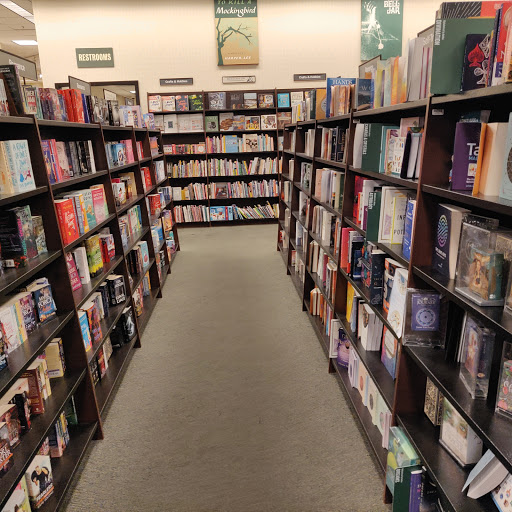 Book Store «Barnes & Noble», reviews and photos, 6050 El Cerrito Plaza, El Cerrito, CA 94530, USA