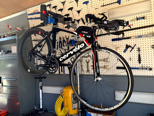 Bicycle Repair Shop «Thrill Bikes», reviews and photos, 4206 W Electra Ln, Glendale, AZ 85310, USA