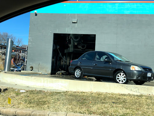 Car Wash «Big Splash Car Wash», reviews and photos, 614 W 39th St, Kansas City, MO 64111, USA