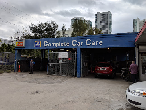 Auto Repair Shop «Plaza Tire & Auto Center», reviews and photos, 3005 NE 2nd Ave, Miami, FL 33137, USA