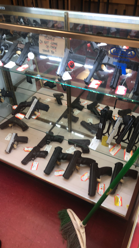 Gun Shop «Glory Guns and Pawn LLC», reviews and photos, 1194 Skyline Dr, Hopkinsville, KY 42240, USA