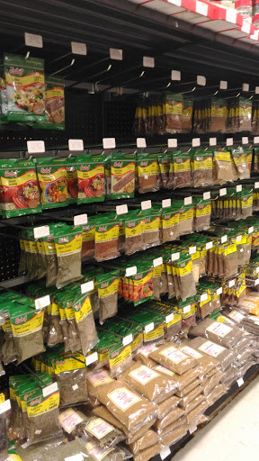 Grocery Store «Halal Import Food Market», reviews and photos, 701 E Pioneer Pkwy, Arlington, TX 76010, USA