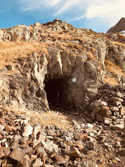 Anciennes mines d'arsenic de Salanfe