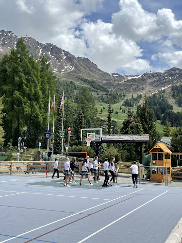 Rezensionen über Copperfield International School in Martigny - Schule