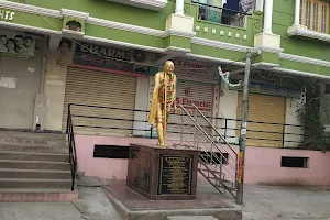 Gandhi Statue image