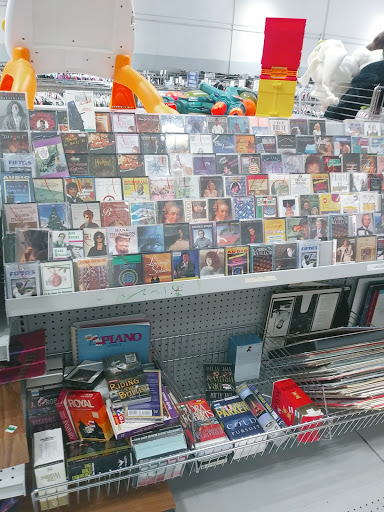 Thrift Store «Indian School Thrift», reviews and photos, 2740 W Indian School Rd, Phoenix, AZ 85017, USA