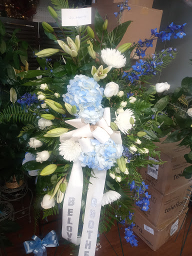 Florist «Send Your Love Flowers & Balloons», reviews and photos, 1417 SW Military Dr, San Antonio, TX 78221, USA