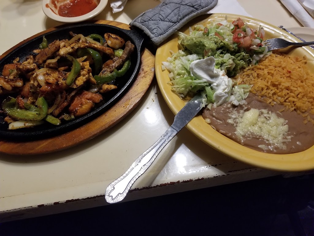 Los Parrilleros Mexican Grille 39059